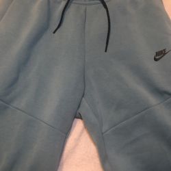 Nike Men’s Tech Fleece Joggers Slim Fit/tapered Leg
