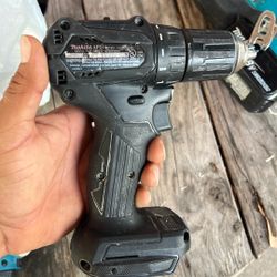Makita Drill Compact 