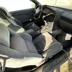 TWO MK3/A70 TOYOTA SUPRAS NO MOTOR