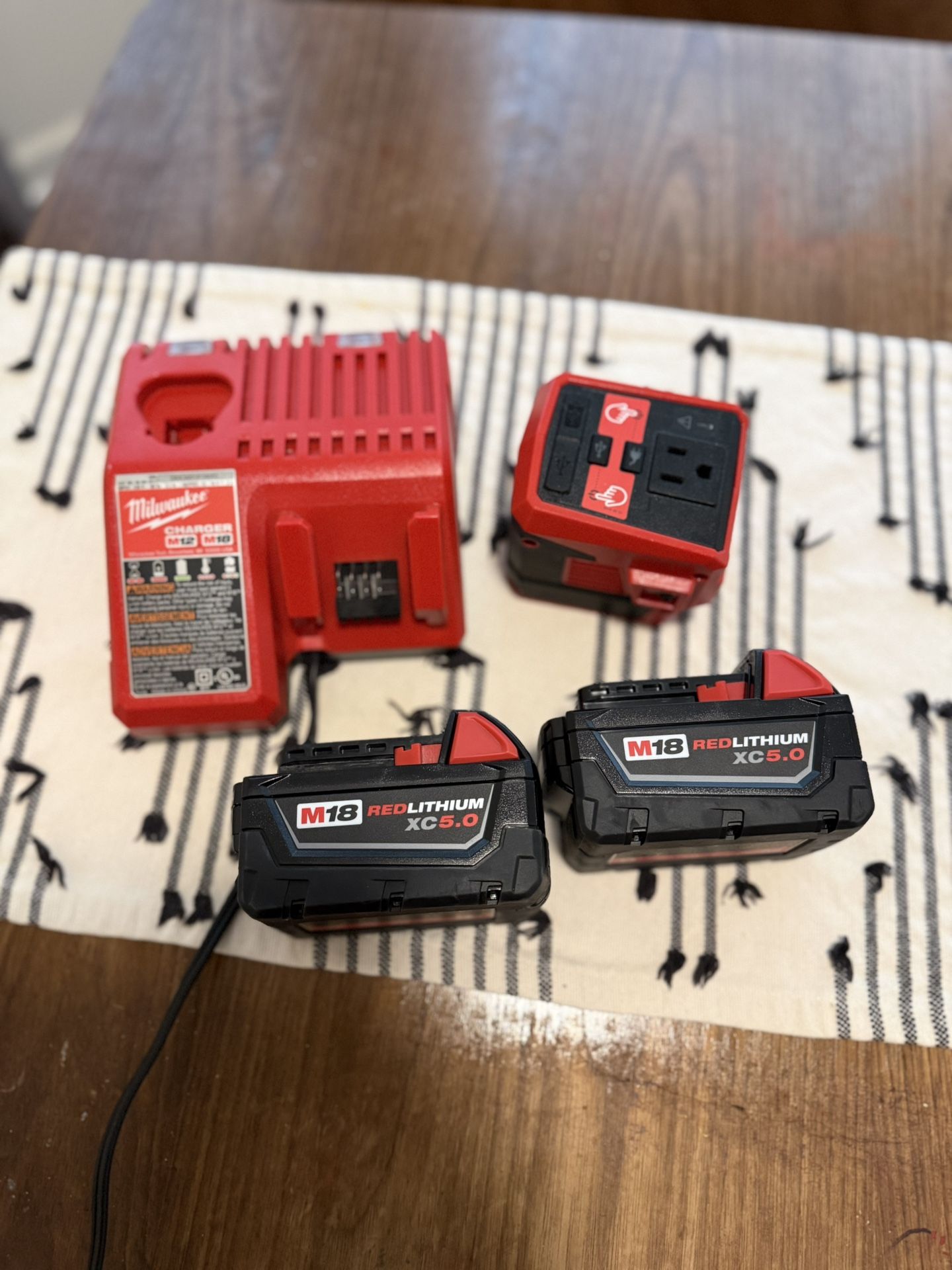 Milwaukee M18 5.0 Battery (2) Charger & Top Off