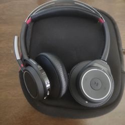 Plantronics headset 