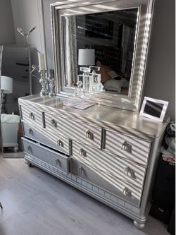Silver Glam Dresser w Nightstands