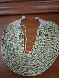 BEADED NECLACE.