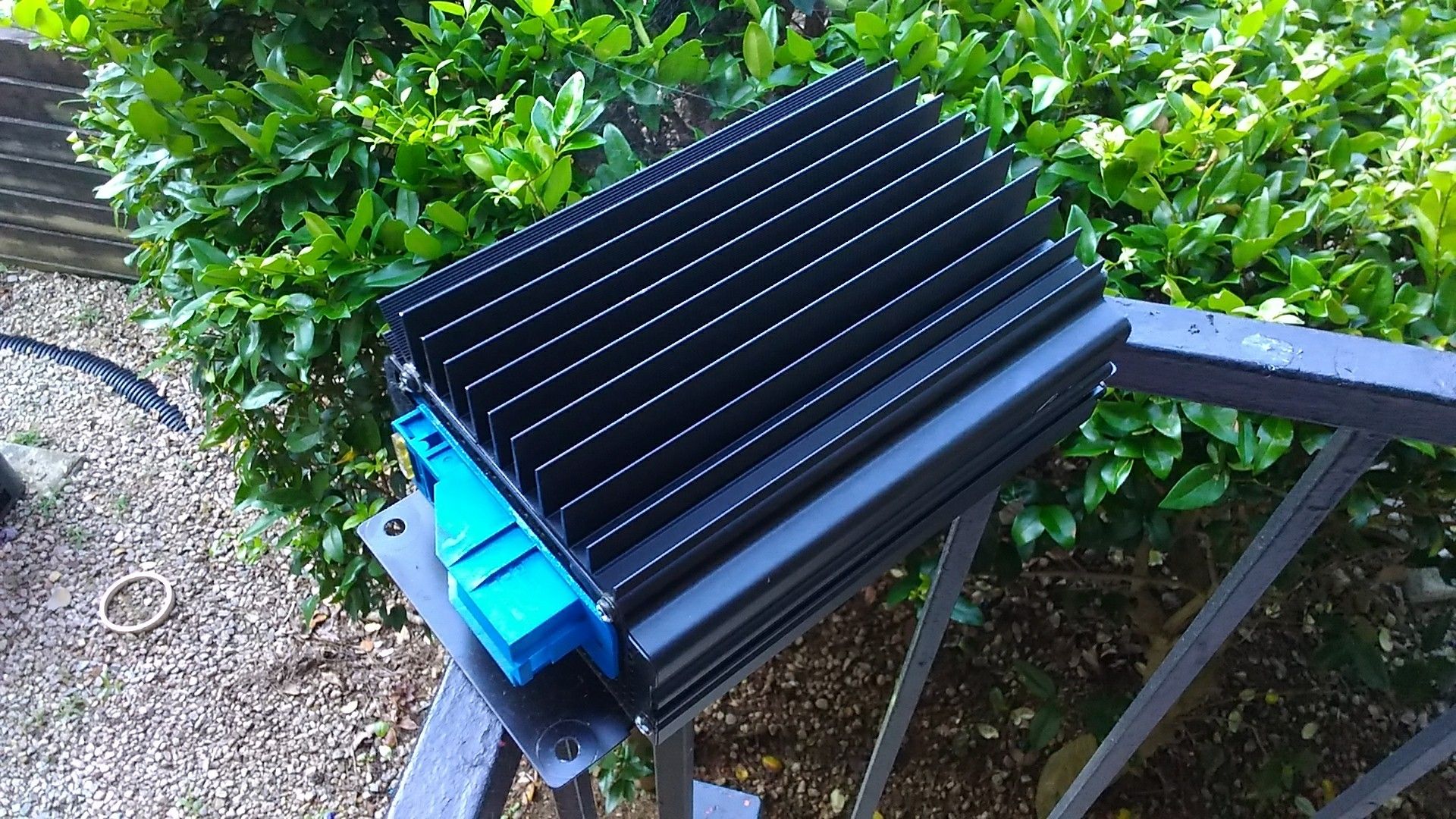 BOSE Amplifier ( Out of Mercedes C 280 Sedan )