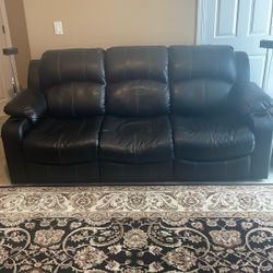 Black Leather Sleeper Sofa – Converts to Queen Bed – Great Condition 