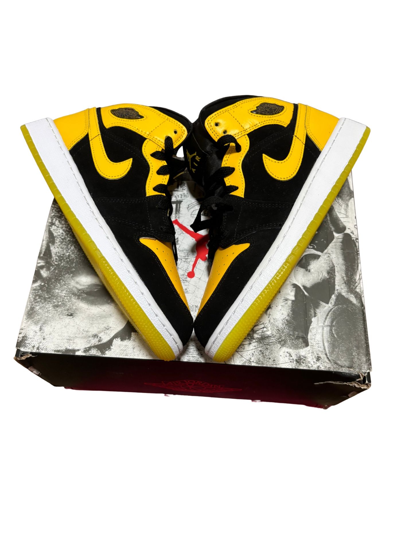 Jordan Air Jordan 1 Mid | Yellow & Black