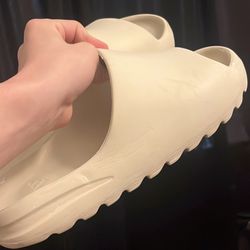 Yeezy Slides Bone
