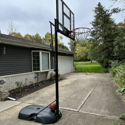 Portable Basketball Hoop