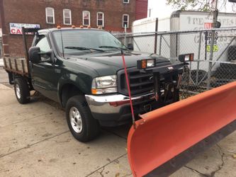 2003 FORD F350 SD 4x4 only 66,000 miles WESTERN PLOW EXCELLENT CONDITION