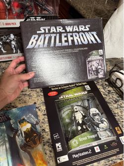 Star Wars battlefront pre order figure with store display
