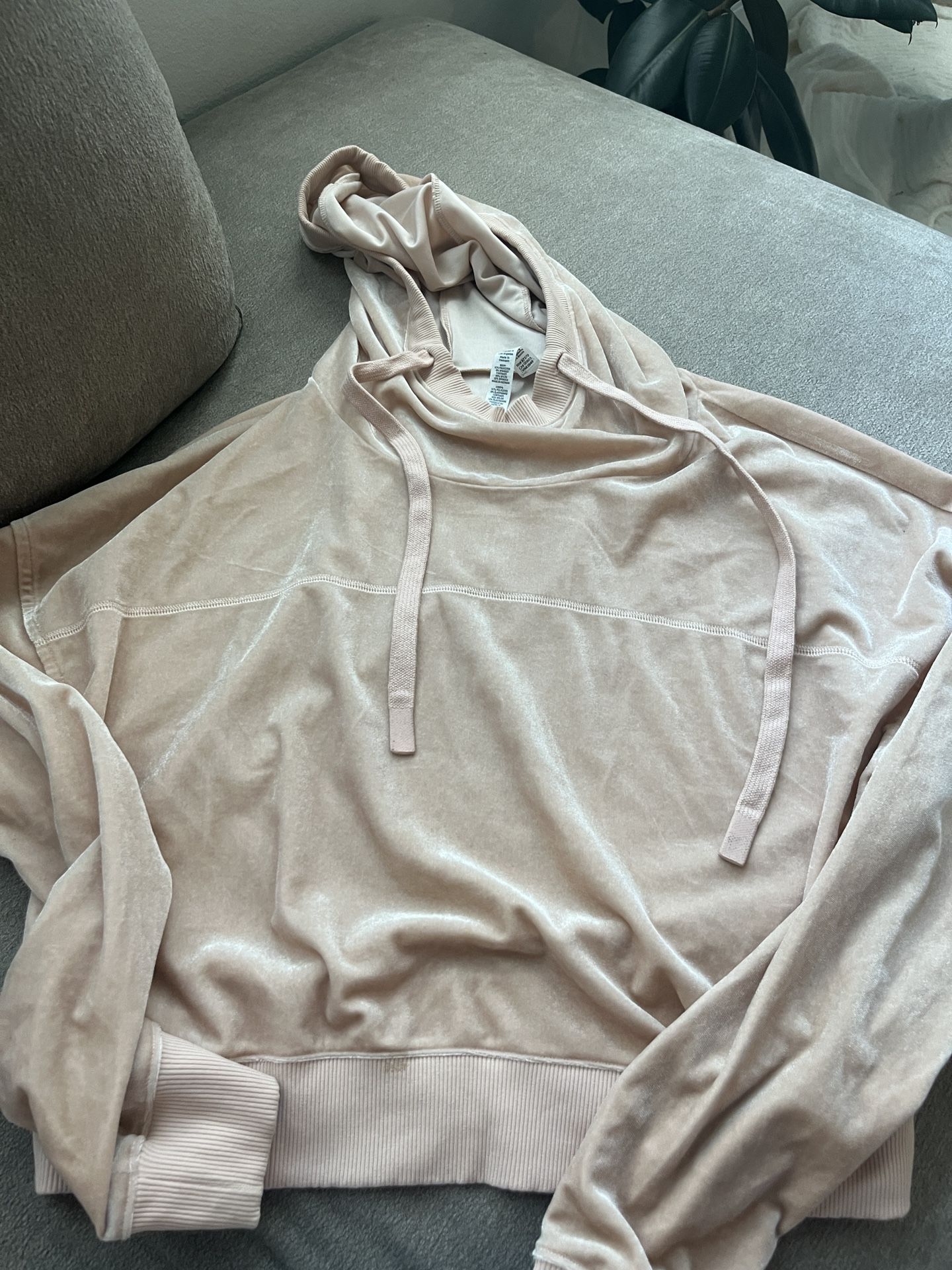 Alo Velvet Hoodie Size Small