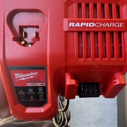 Rapid Charger Milwaukee 