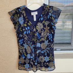 LADIES SIZE 6 PETITE TOP BY COVINGTON 