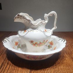 California Original Oval Pitcher And Wash  Bowl Poppies