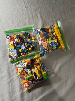 Lego minifigure lot