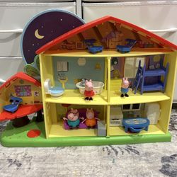 Peppa Pig and family’s dollhouse plus bonus truck