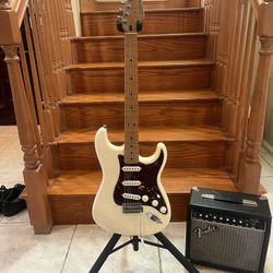 Fender Roadhouse MIM Strat (Mint/Rare) W/ Fender Amp