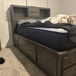 Caitbrook Queen Storage Bed with 8 Drawers