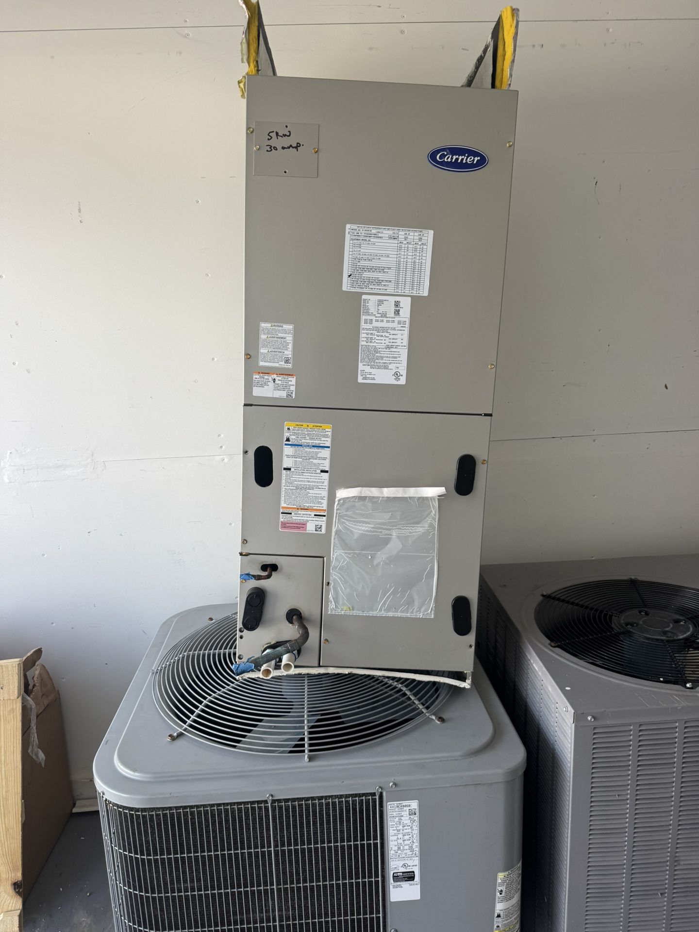 Carrier 3 tons Heat Pump 2019 14 seer