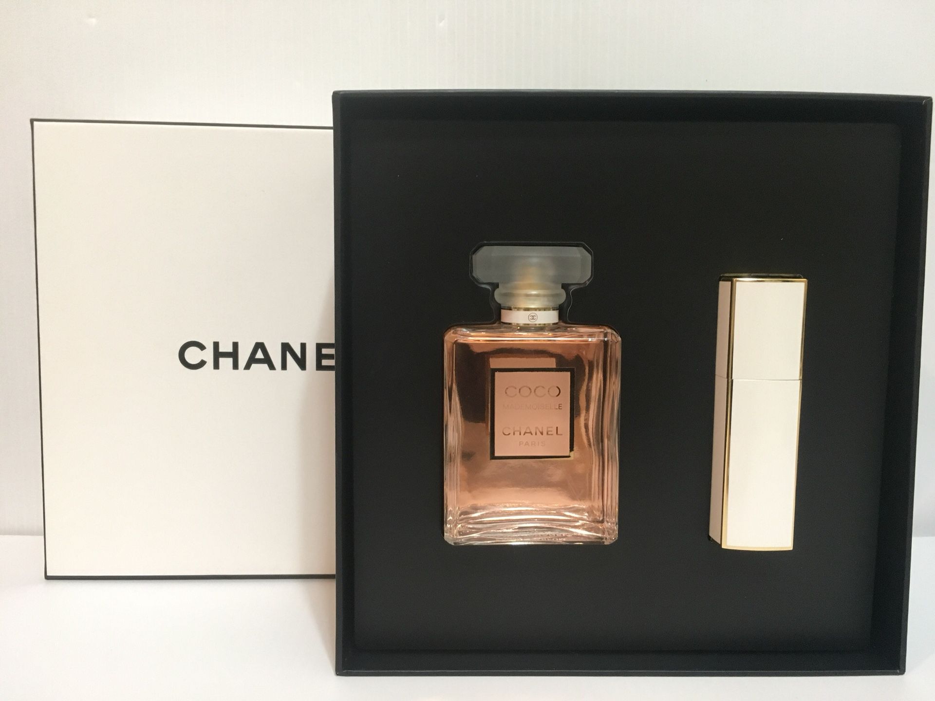 COCO MADEMOISELLE BY CHANEL PERFUME FOR WOMEN SPRAY 2PC GIFT SET  OZ +   OZ NEW IN BOX for Sale in Arlington, TX - OfferUp
