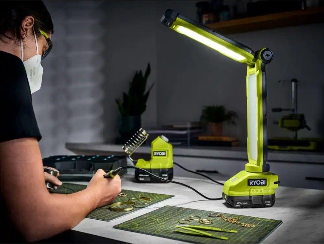 ONE+ 18V Cordless LED Workbench Light