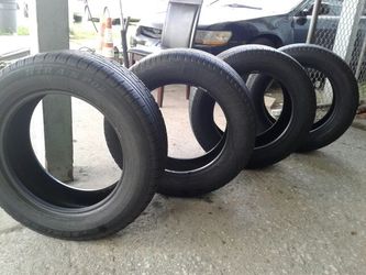 P245/60R18. 70%OF LIFE