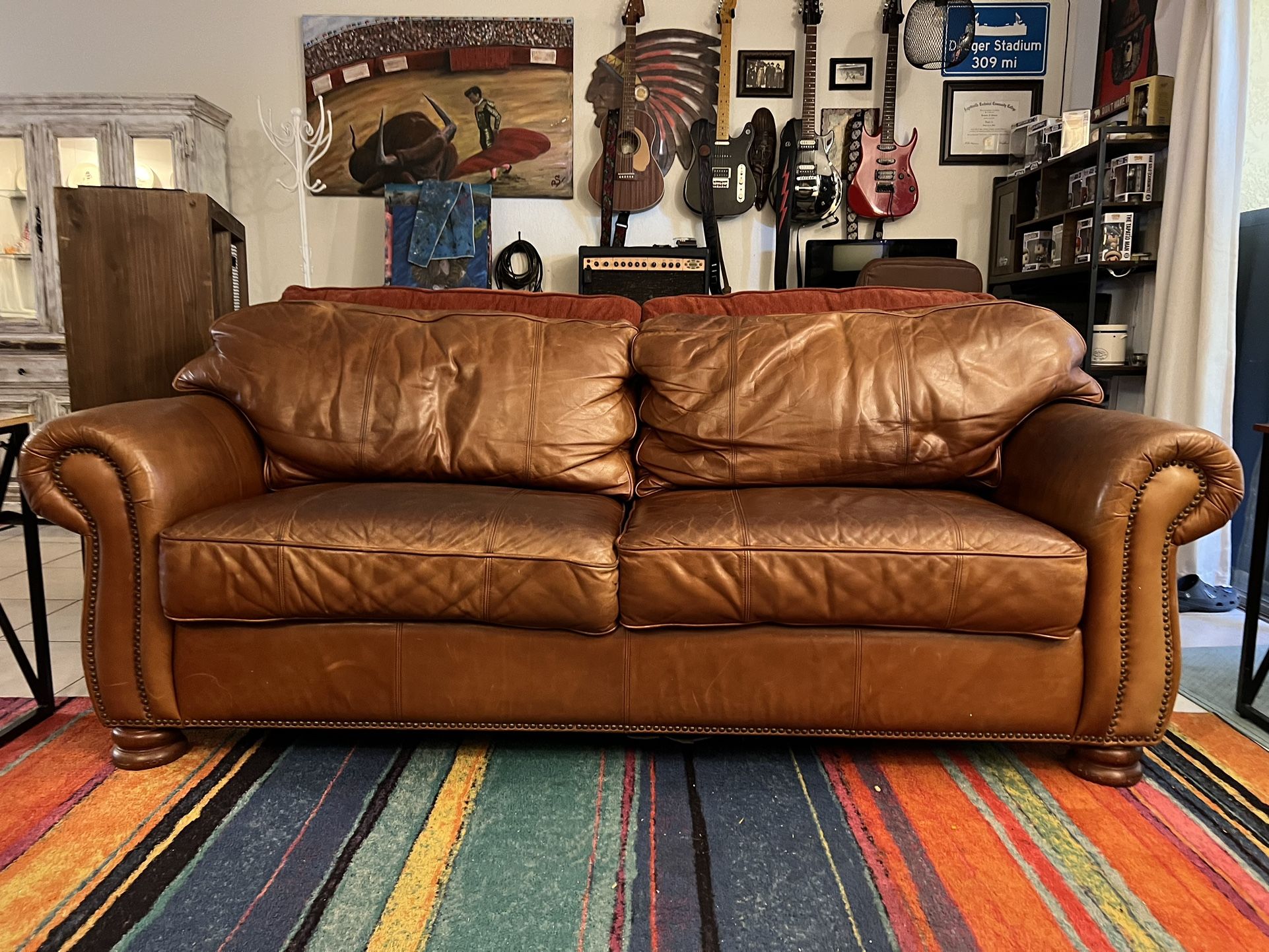 Gorgeous REAL Leather Sofa Saddle Tan 