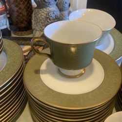 86 piece Antique Gold Plated China Set