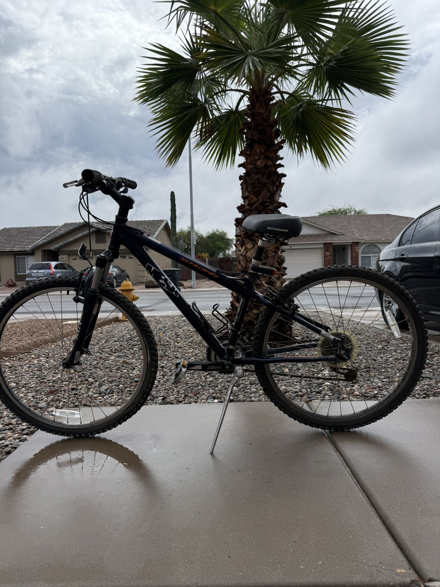 Schwinn Mesa Mountain Bike 