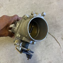 Ford Mustang GT 96-04 Throttle Body And Upper Plenum