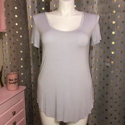 American Eagle Soft & Sexy size medium light blue shirt PIT TO PIT: 36” LENGTH: 25” to 29”