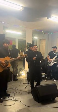 Grupo Los chingones de San Diego