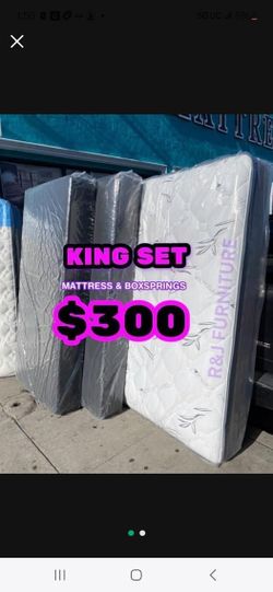 King Size Mattress And Boxspring 