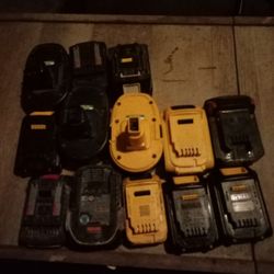 DeWalt Batterys And DeWalt Drill Sets