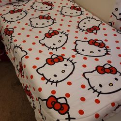 Hello Kitty Bedding Set 