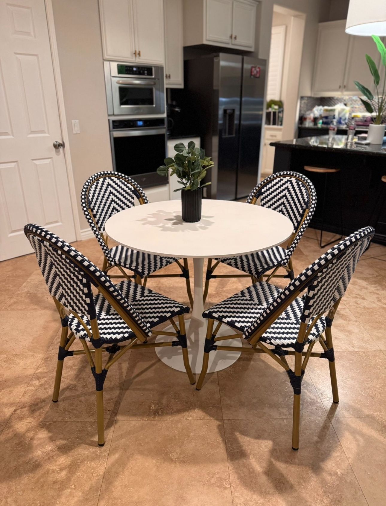 French Café Style Dining Set – Modern Round Table + 4 Bistro Chairs