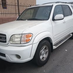 2003 Toyota Sequoia 