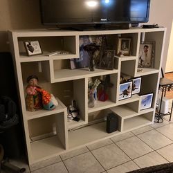 STURDY Multipurpose White Shelf