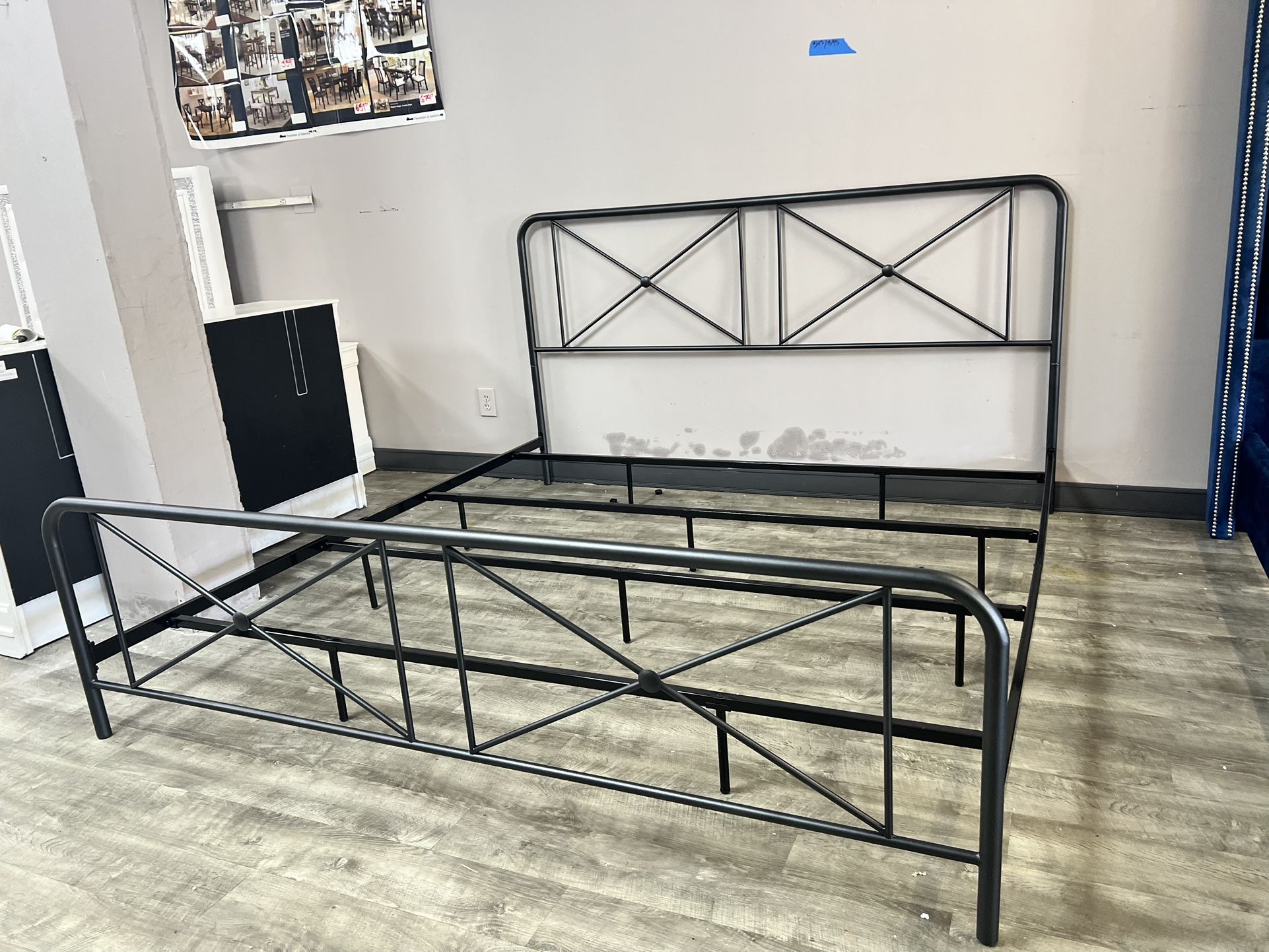 KING SIZE METAL FRAME BLOWOUT!! $179.. BED IN A BOX! EASY PICK UP!! SOLID AND STURDY!!