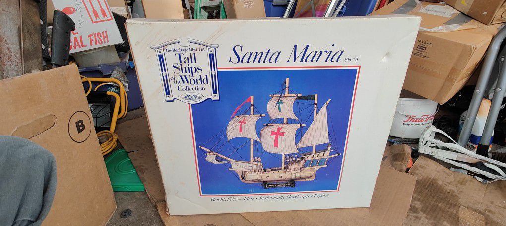 Santa Maria Vintage Wooden Boat- New in box