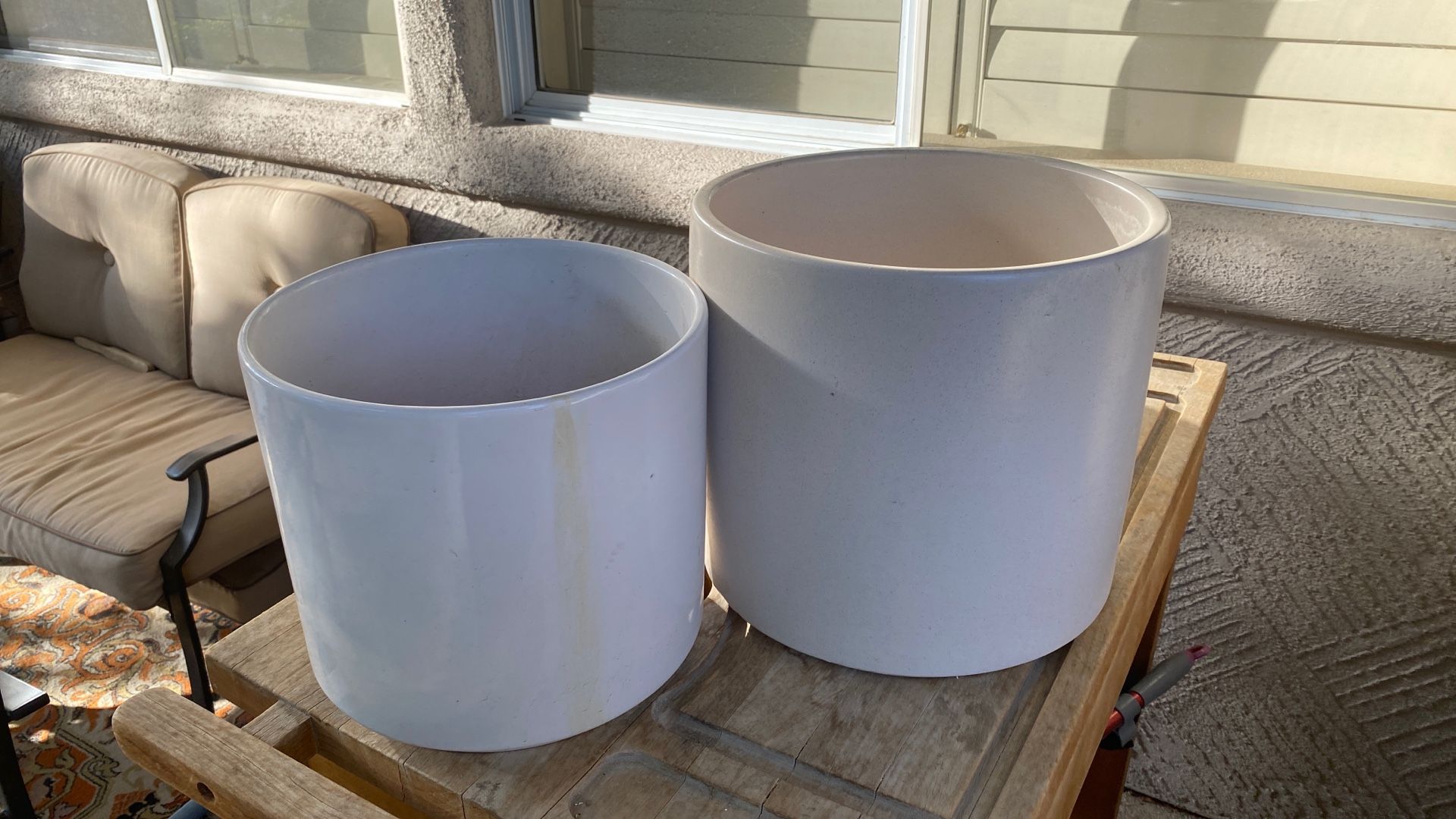 4 Flower Pots Good Quality Different Sizes