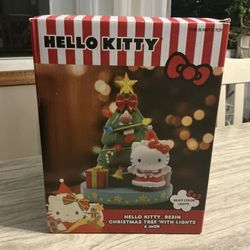 Hello Kitty Resin Light Up Christmas Tree 6”