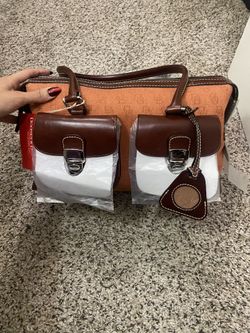 Dooney & Bourke Purse