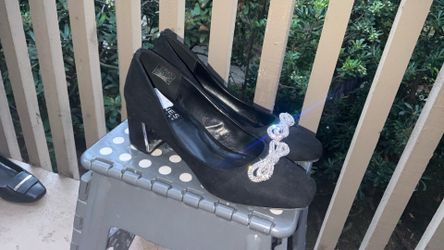 Jones New York Black Rhinestone Pumps – Size 8.5