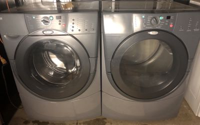 Whirlpool Duet washer and dryer set