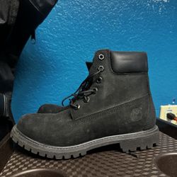 Size 8 Timberland Boot 