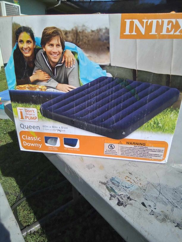 Intex Queen 60inx80inx8 3/4 Camping Air Mattress 