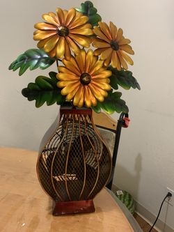 DecoBreeze Figurine Fan - Flower Bouquet