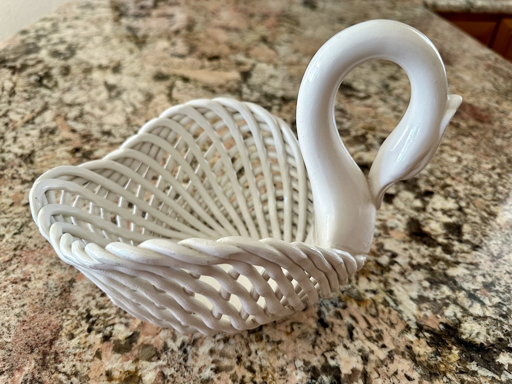 Capodimonte woven Porcelain Swan
