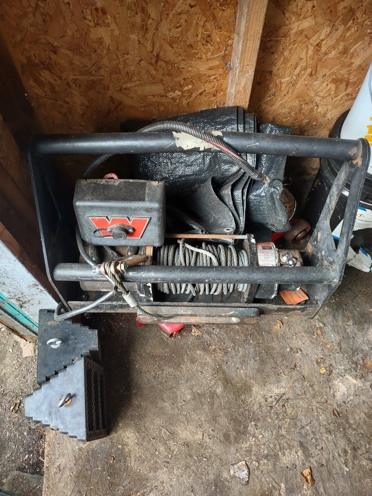 Winch Bumper/ Brush Guard